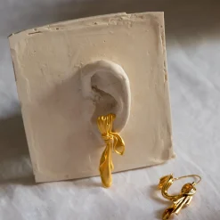 Des Boucles D'Oreilles<Anissa Kermiche Boucles D'Oreilles En Tissu Dore (Or)