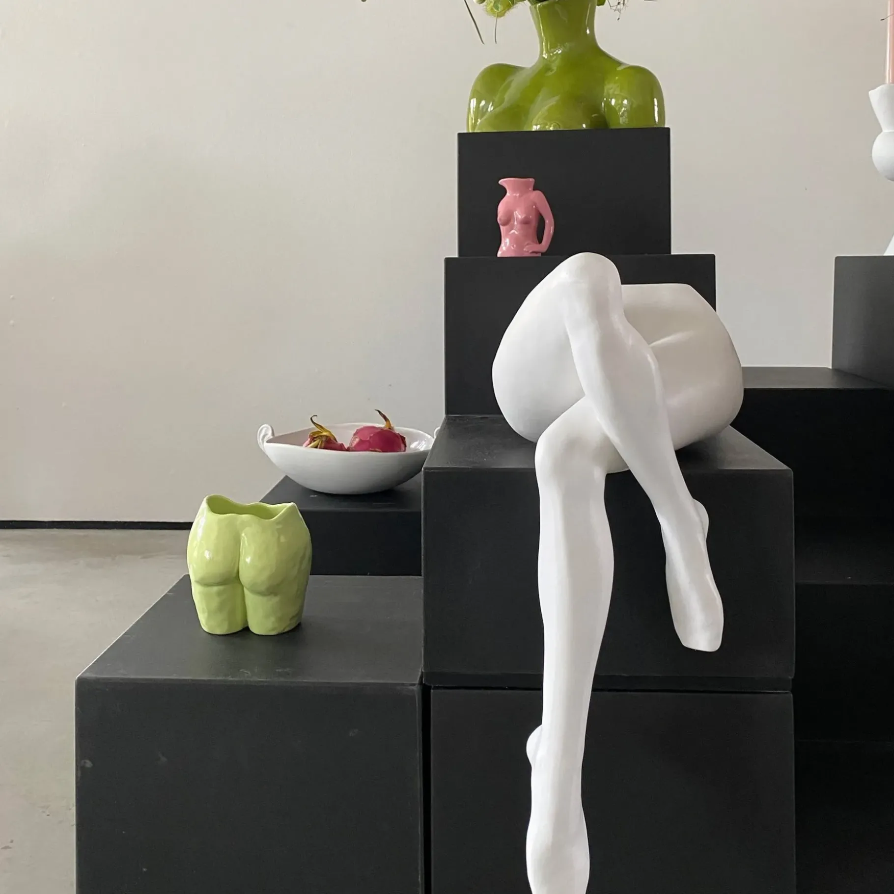 Maison<Anissa Kermiche Jambes 11 (Blanc)